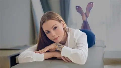 Cum on My Feet and I'll Tell the Director Everything! Nylon, Heels, Footjob, ...