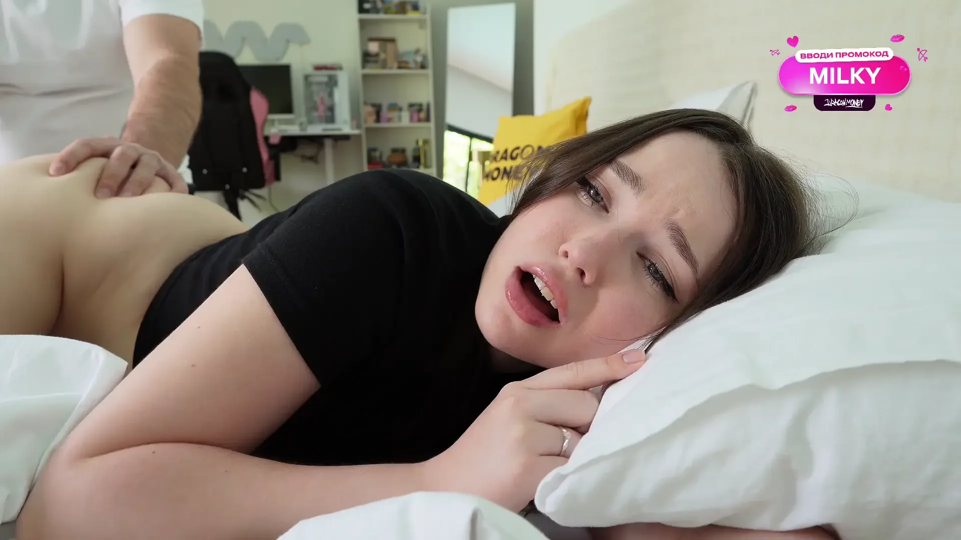His Stepsister Asked Him to Wake Her Up, but Pretends to Be Asleep Without Pa...