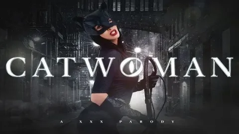 Clea Gaultier as Catwoman in VR Cosplay