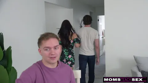 "you Can Tell Me if You Like My Tits, Come Grab & Squeeze Them!" Milf Crystal...