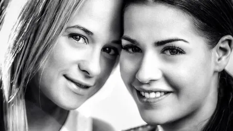 Cristal Caitlin and Her Hot Girlfriend Eveline Dellai