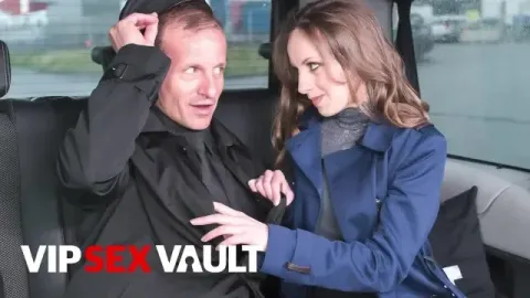 Fat Ass Milf Fucked Hard in the Car