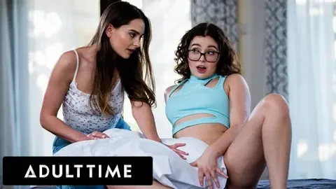 Teen Leana Lovings Scissors with Pawg Lesbian Roommate after She's Caught Wat...