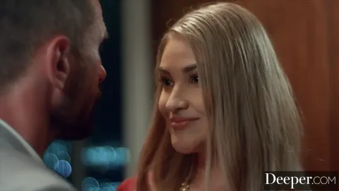 Gold Digger Is Seduced by Bf's Dad