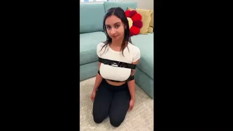Amateur College Girl Gives Sloppy Blowjob