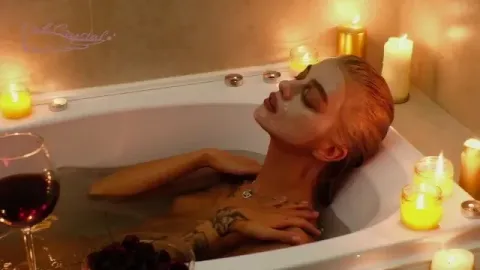 Cozy Homemade Blowjob in the Bathroom