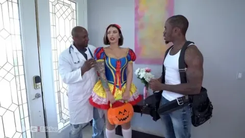 Ivy Lebelle Double Penetrated by Two Black Dudes