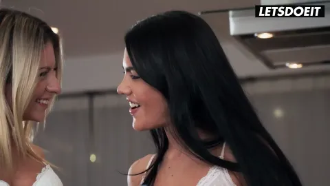 Apolonia Lapiedra & Rebecca Volpetti Lick Each Other's Pussy