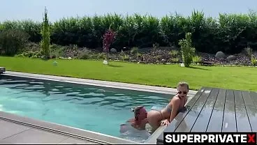 Neighbor Encounter in the Open Air