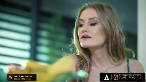 Blonde Angel Tiffany Tatum Uses Her Wet Pussy to Make Her Man Cum in Her Mouth